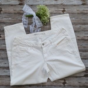 Old Navy "The Rock Star" White Capri Pants
